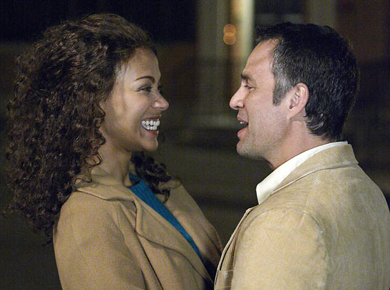 Mark Ruffalo and Zoe Saldana in a scene from the movie 'Infinitely Polar Bear'