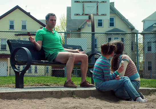 Mark Ruffalo as Cam Stuart in a scene with Ashley Aufderheide and Imogene Wolodarskyin as his two children the film 'Infinitely Polar Bear'