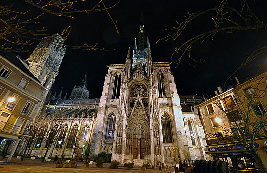 the Notre-Dame Cathedral at night, Rouen, France