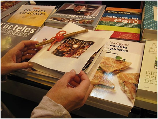 books at the 25th Annual International Salon del Gourmet