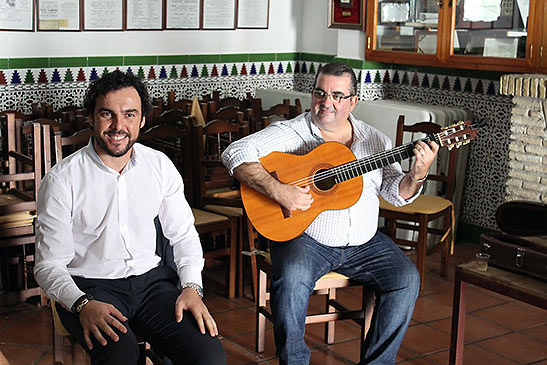 flamenco aficionados and performers of the Flamenco Association