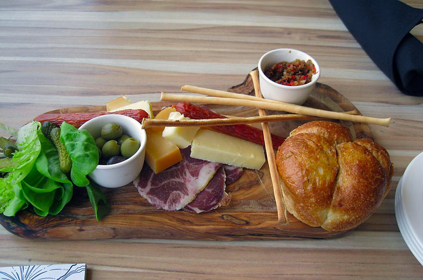 charcuterie plate at Queen Victoria Place Restaurant