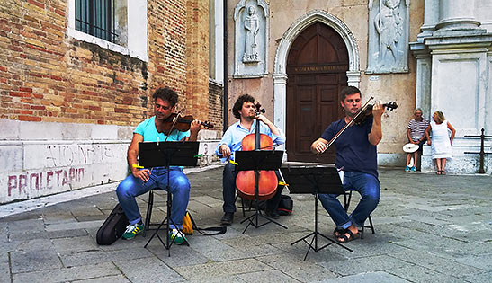 street musicians