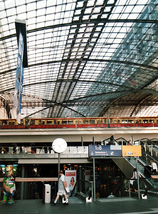 glass roof, Berlin Central Station