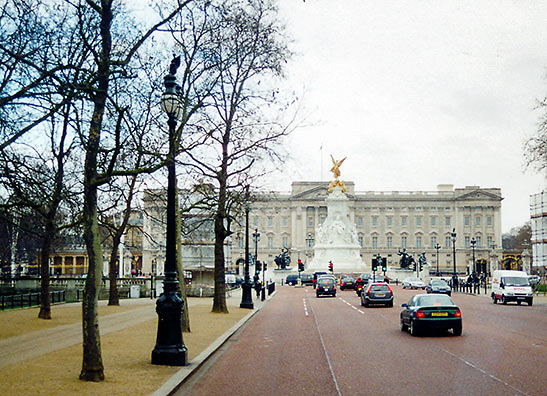 Buckingham Palace as viewed from the Mall