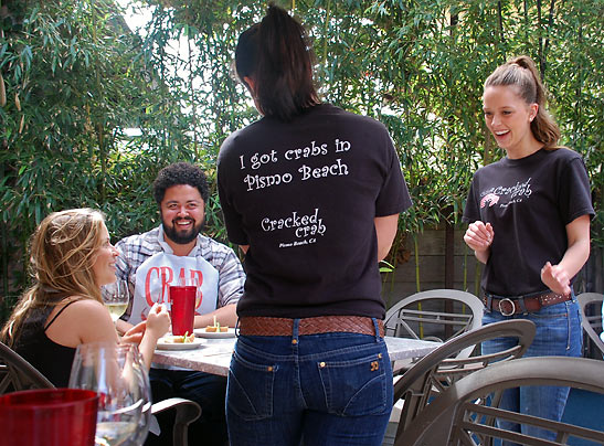 waitresses serving customers at the Cracked Crab