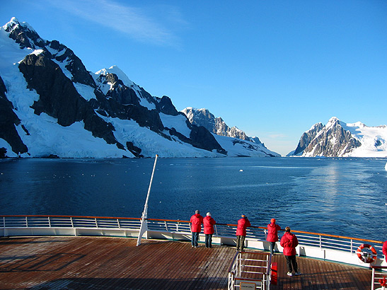 view of Kodak Alley onboard the MV Discovery