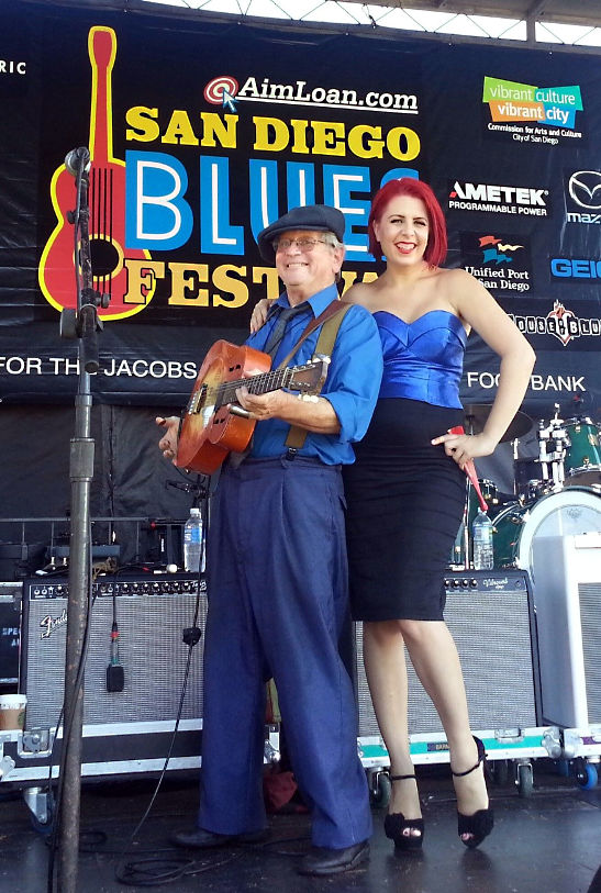 Robin Henkel and Whitney Shay at the 2015 San Diego Blues Fest