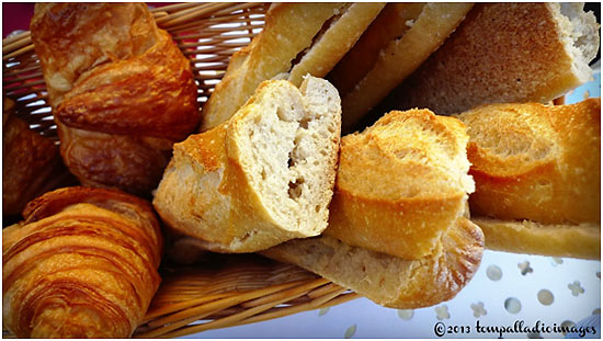 duferent varieties of bread, Château Saint Jacques Calon