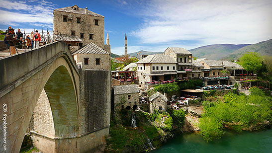 buildings on the banks of the Neretva as viewed from the Stari Most