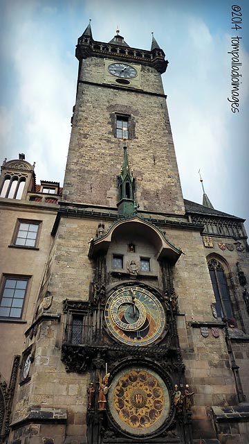 the 600+ year-old Prague Clock at the southern wall of Old City Hall