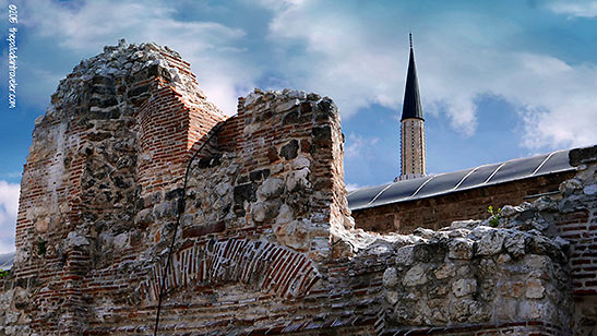 ruins and other images of war dot the Sarajevo landscape