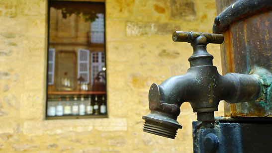 old faucet, Sarlat-la-Caneda