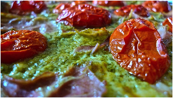 Lazy Person's Pesto-Based Flatbread Pizza