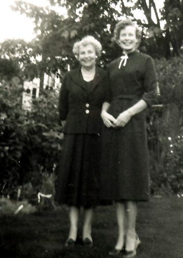 Clara Hyldahl Stave and daughter Carol Virginia Stave