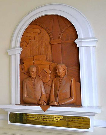 plaque commemorating the meeting between Rolls and Royce at the Midland Hotel in Manchester