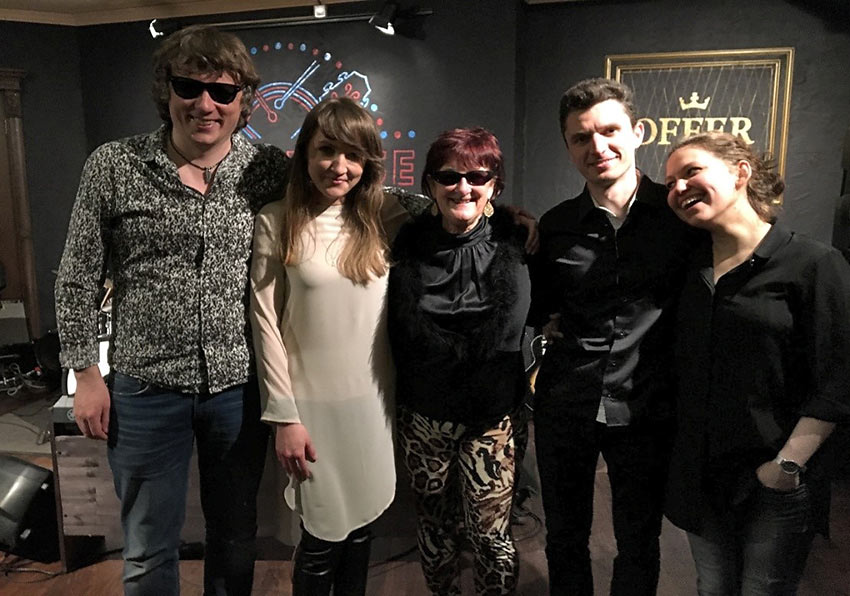 Sue Palmer with ‘The Jumping Cats’ Roadhouse Blues Club, Moscow