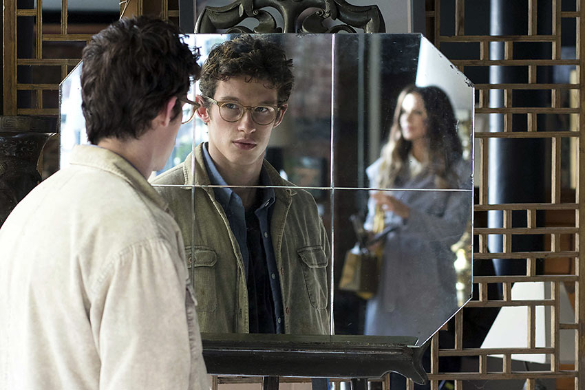 Callum Turner as Thomas with Kate Beckinsale as his father's girlfriend Johanna