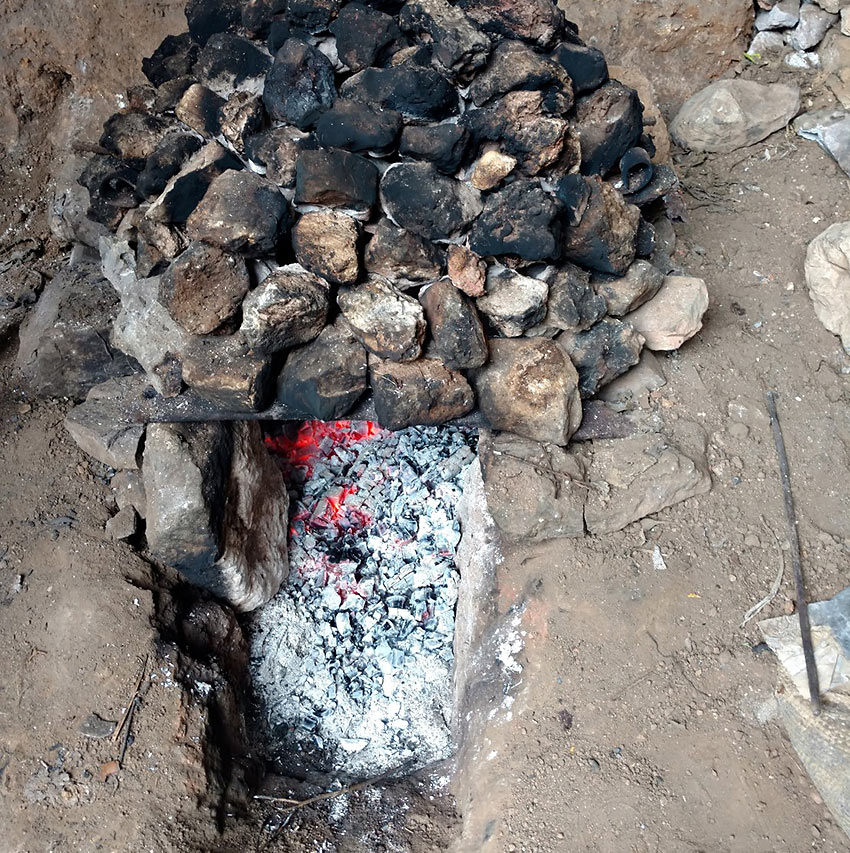 heated stones used for traditional Peruvian cooking