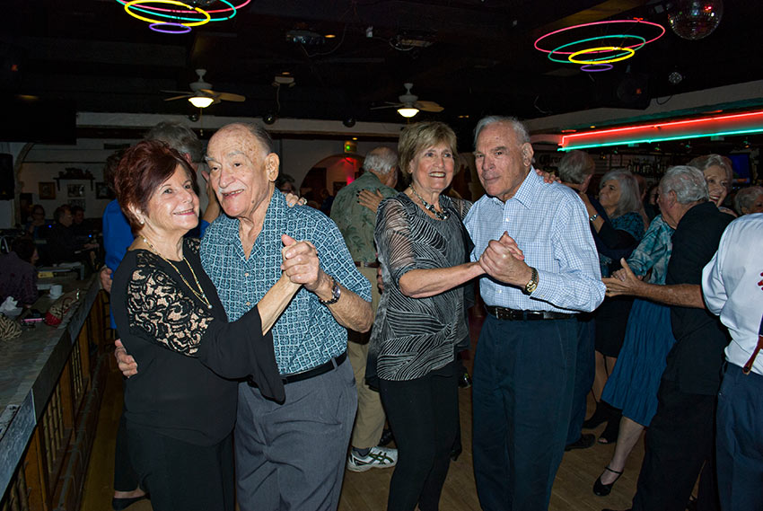 2 swing-dancing couples and regular visitors to Las Hadas for 15 years