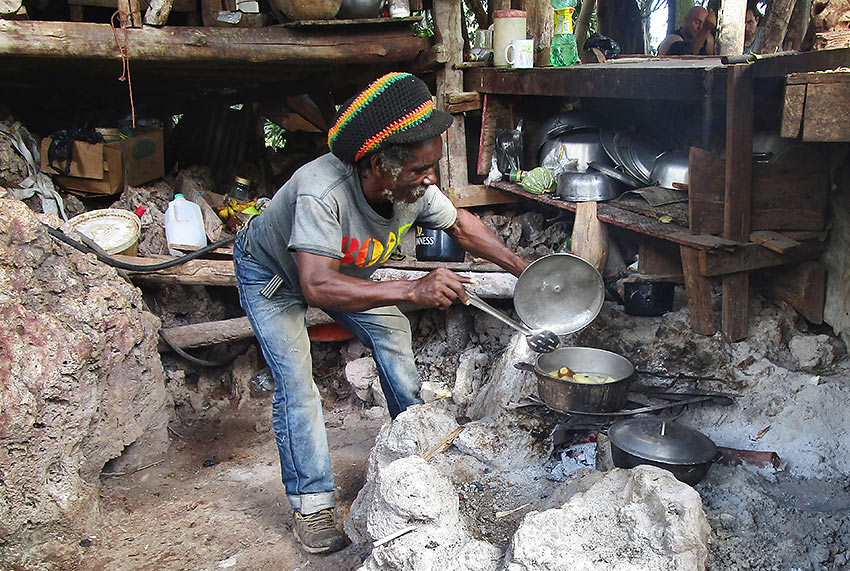 Fire cooking lunch