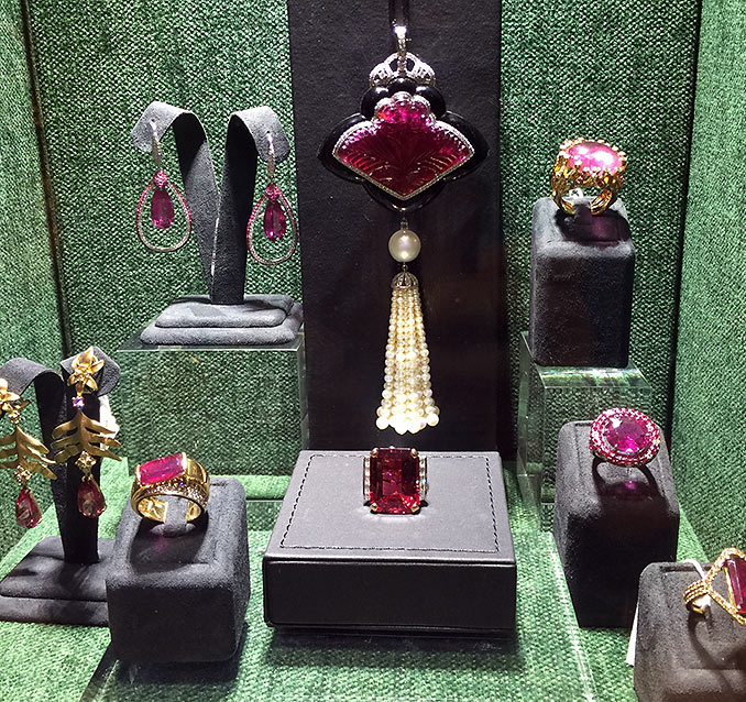 Hong Kong jewelry store