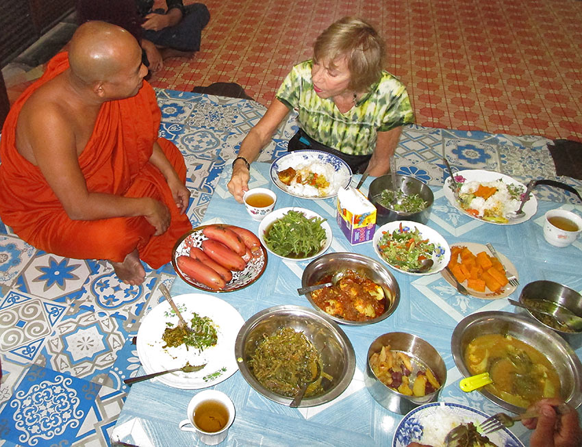 author Fyllis Hockman enjoys a monk lunch