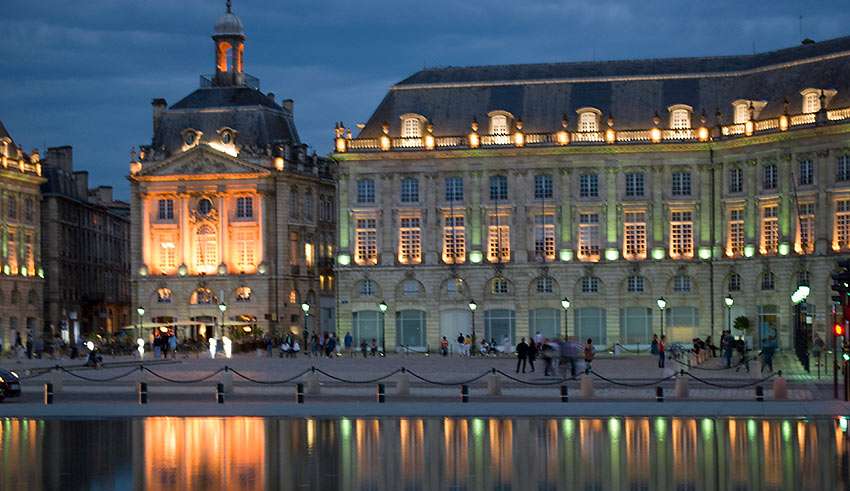 Place de la Bourse, Bordeaux, at night