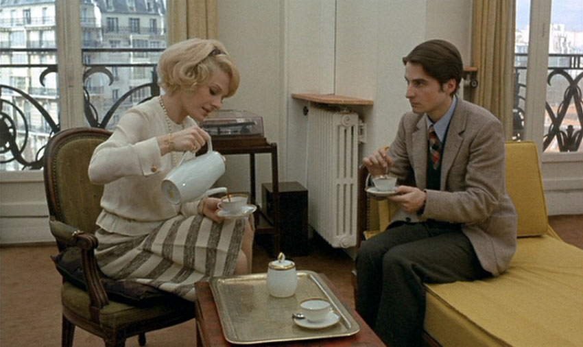 Delphine Seyrig and Jean Pierre Léaud in Stolen Kisses