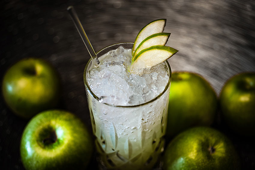 cocktail with apples, Park Hyatt Hotel Hamburg