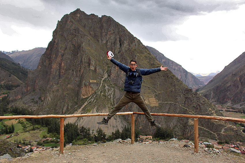 author jumping