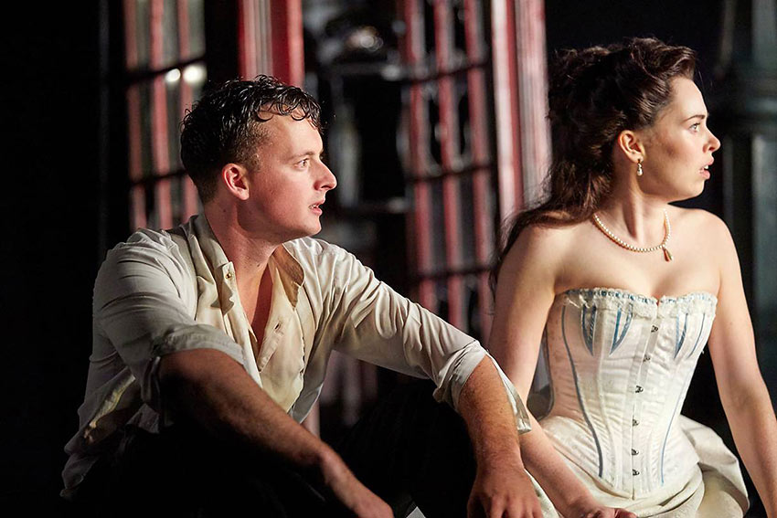 Hamish Riddle and Lianne Harvey in 'An Inspector Calls'