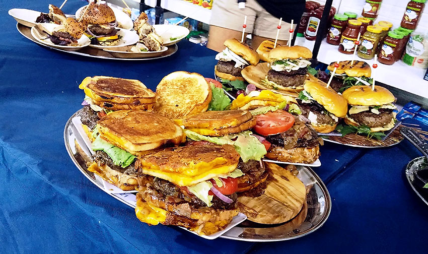 grilled cheeseburgers