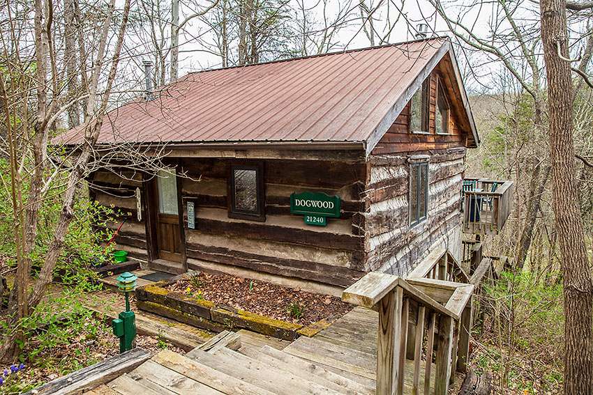 'Dogwood Cabin' at the Inn & Spa at Cedar Falls