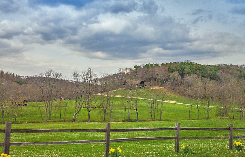 cabins and cottages dot hills, hollers, and meadows in southeast Ohio’s Hocking Hills