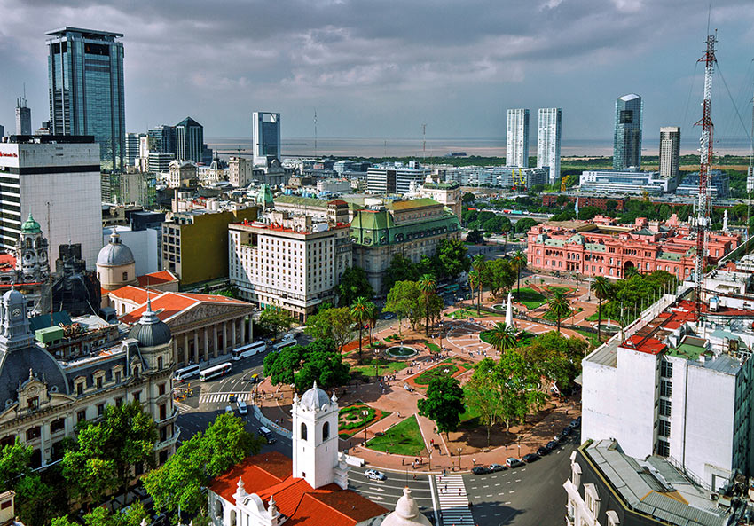 epic boulevards and magnificent monuments of Buenos Aires