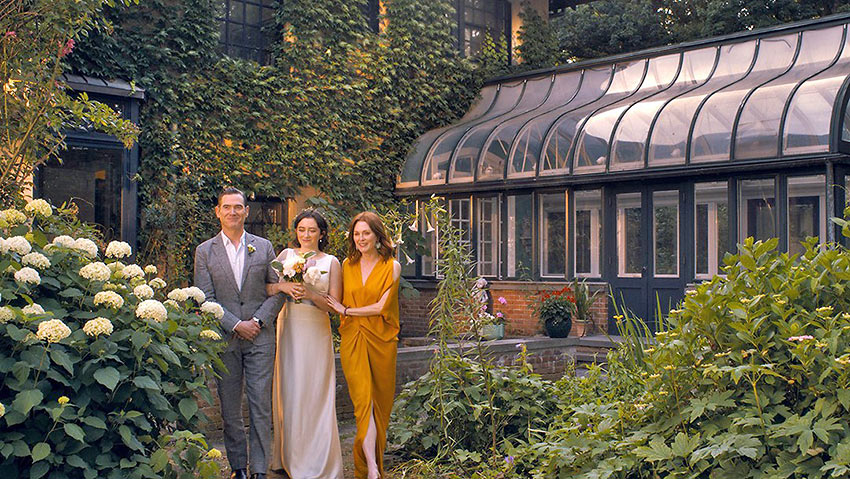 Billy Crudup as father of the bride Oscar Carlson, Abby Quinn as his daughter Grace, and Julianne Moore as Theresa Young