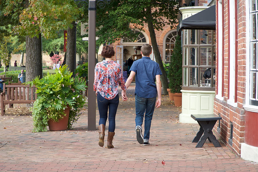 a couple at Williamsburg, Virginia