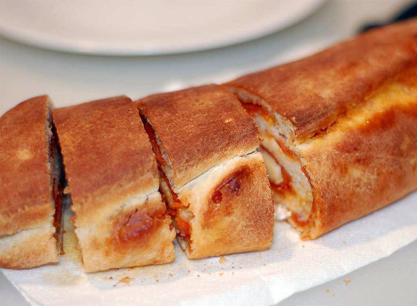 West Virginia: Pepperoni Rolls