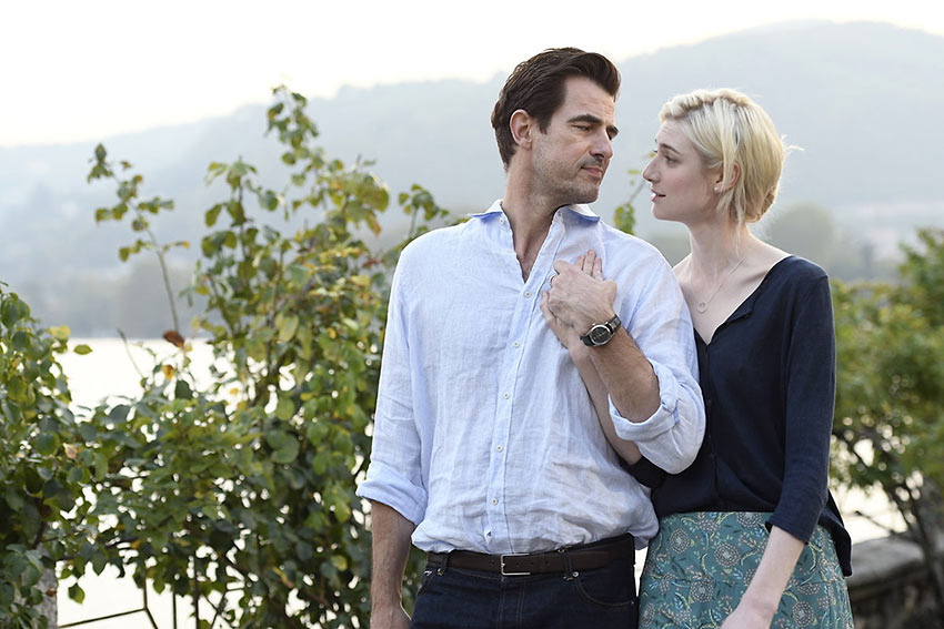 Claes Bang and Elizabeth Debicki in 'The Burnt Orange Heresy'