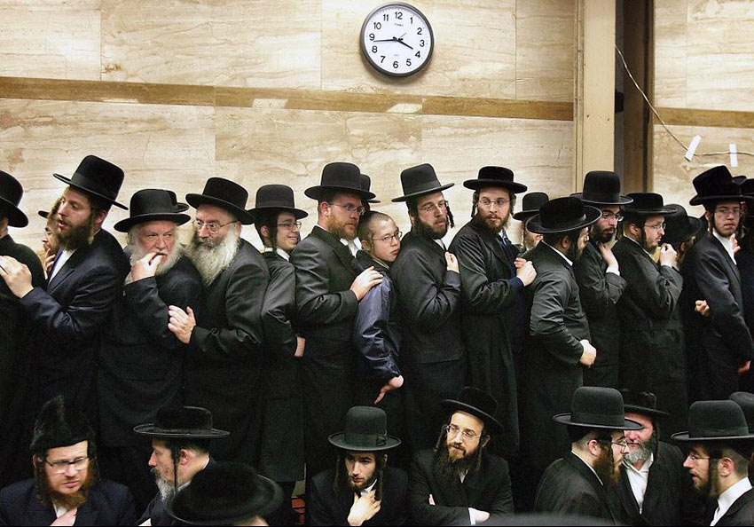 men of Brooklyn’s Hasidic community