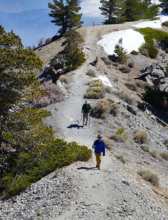 hiking the Devil’s Backbone