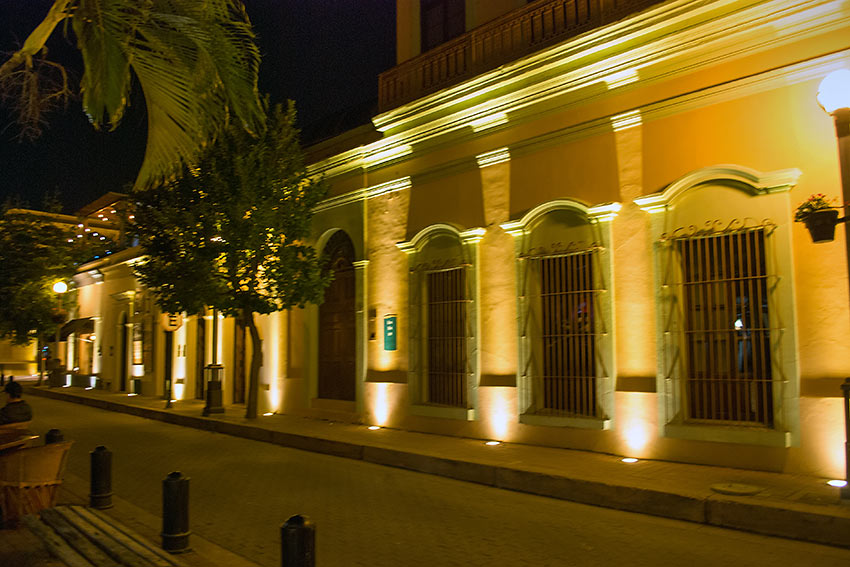Historic District or Old Town, Mazatlan, at night