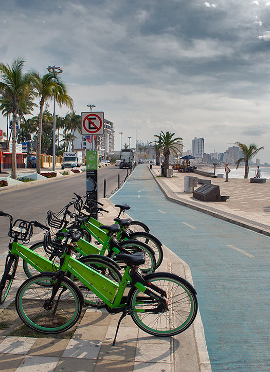 Mazatlan Malecon bike and walkway