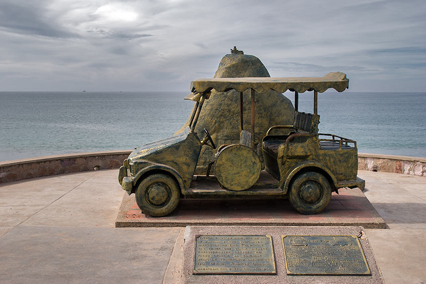 open-air Pulmonia in Mazatlan