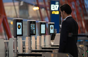 facial recognition biometrics at airport