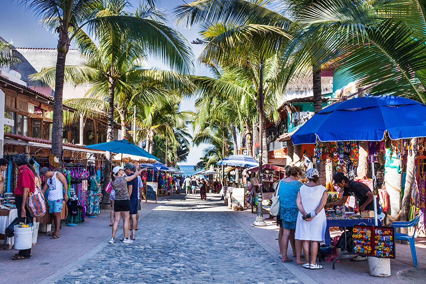 shopping at Sayulita's cobblestone streets