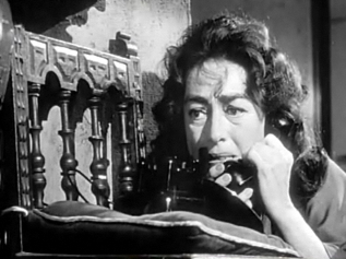 Joan Crawford in 'Whatever Happened to Baby Jane'