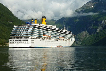 cruise ship