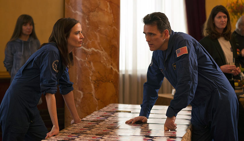 Sarah (Eva Green) with Flight Commander Mike Shannon (Matt Dillon) in 'Proxima'